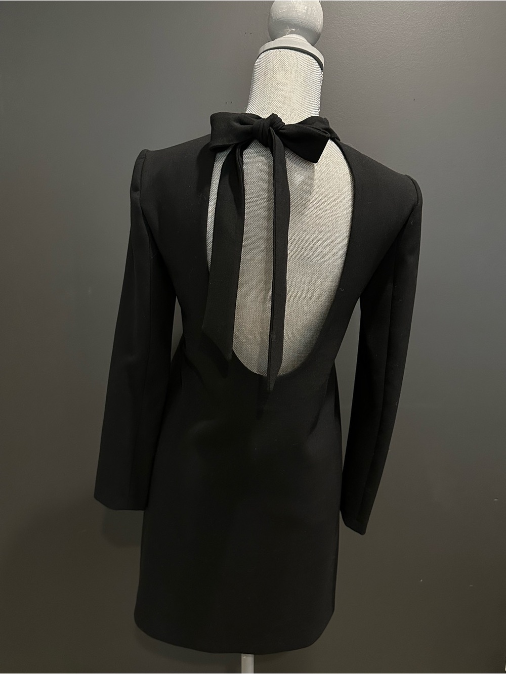 Zara Black Backless Bow Long-Sleeve Mini Dress